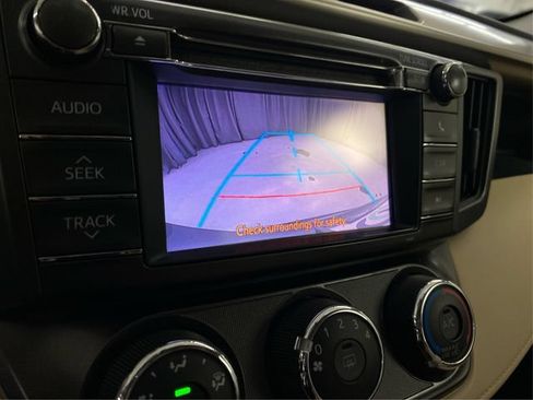 Used 2013 Toyota RAV4 LE AWD/4WD image 28