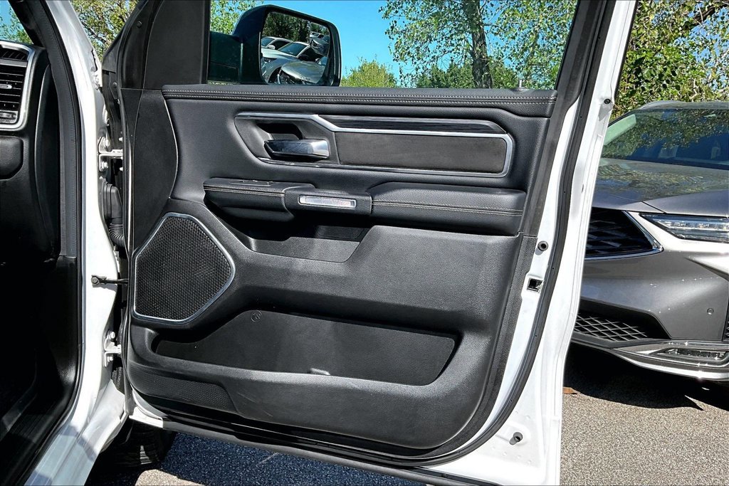 Used 2023 RAM 1500 Laramie AWD/4WD image 23