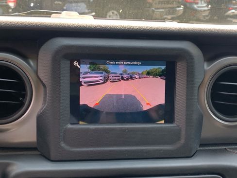 New 2023 Jeep Gladiator Sport image 27