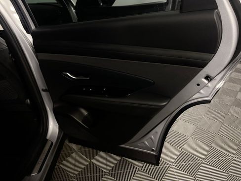 Used 2025 Hyundai Tucson Limited image 32