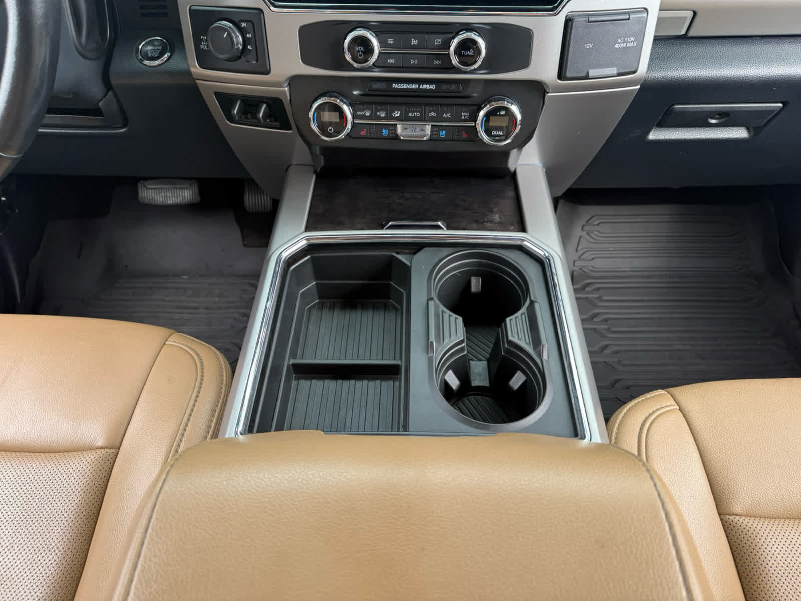 Used 2022 Ford F250 Lariat w/ Lariat Ultimate Package AWD/4WD image 9