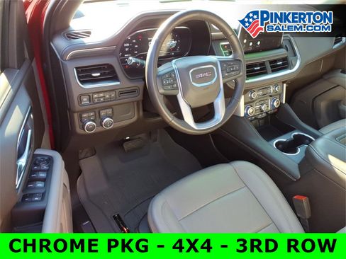 Used 2022 GMC Yukon SLT w/ SLT Premium Package image 18
