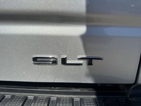 Used 2019 GMC Sierra 1500 SLT w/ SLT Premium Package AWD/4WD image 32