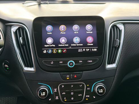 Used 2021 Chevrolet Malibu LT image 29