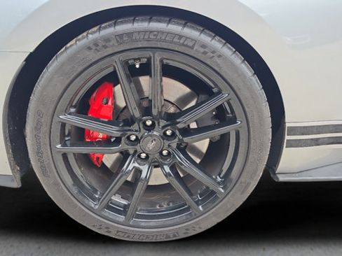 Used 2020 Ford Mustang Shelby GT500 w/ Technology Package RWD image 17