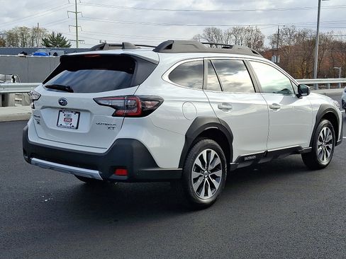 Certified 2025 Subaru Outback Limited XT image 6