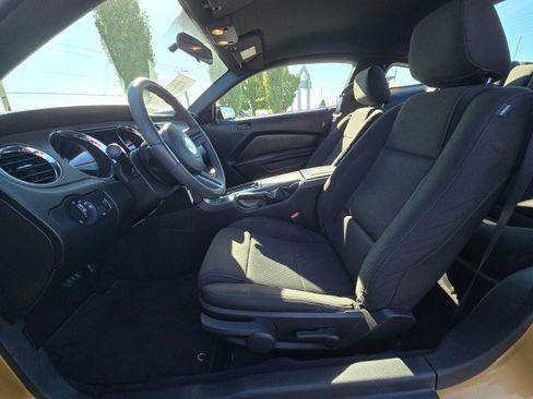 Used 2010 Ford Mustang GT image 16