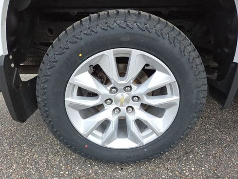 Used 2020 Chevrolet Silverado 1500 Custom w/ Custom Value Package image 65