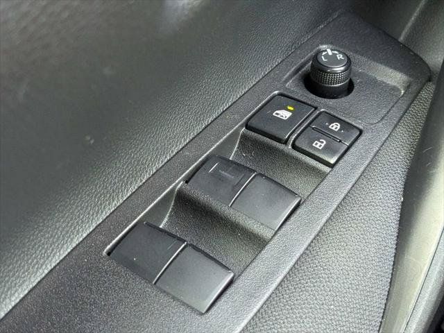 Certified 2025 Toyota Corolla LE FWD image 22