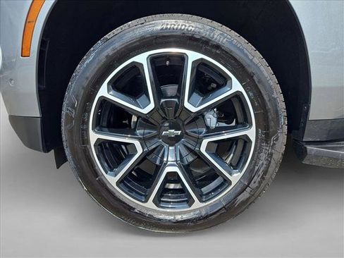 Used 2026 Chevrolet Tahoe RST w/ Comfort Package image 25