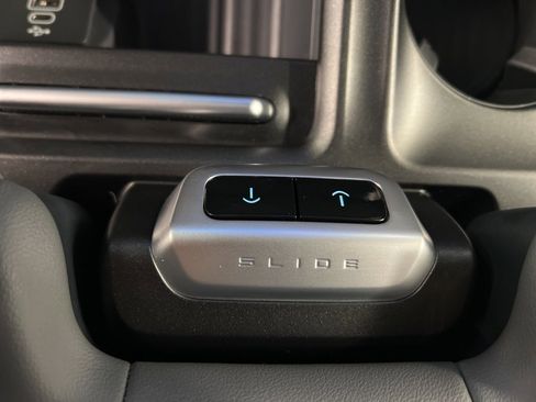 New 2026 Ford Expedition Active image 16