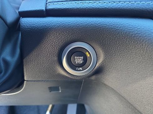 New 2026 Chrysler Pacifica Select w/ S Appearance Package FWD image 26