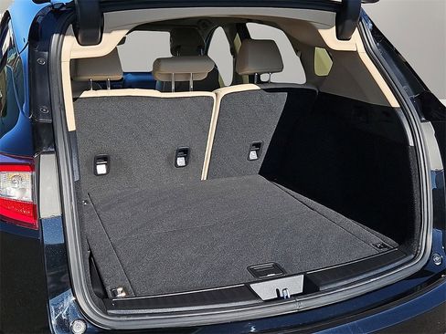 Used 2024 Acura RDX SH-AWD image 15