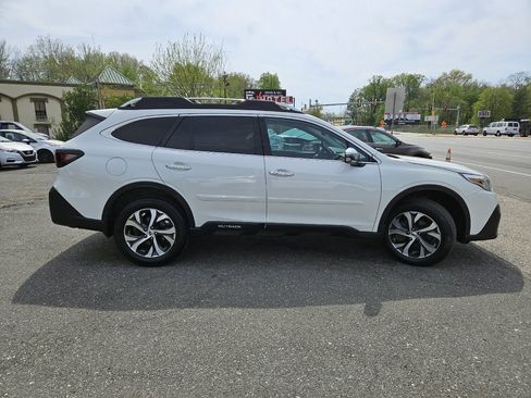 Used 2021 Subaru Outback Touring XT image 8