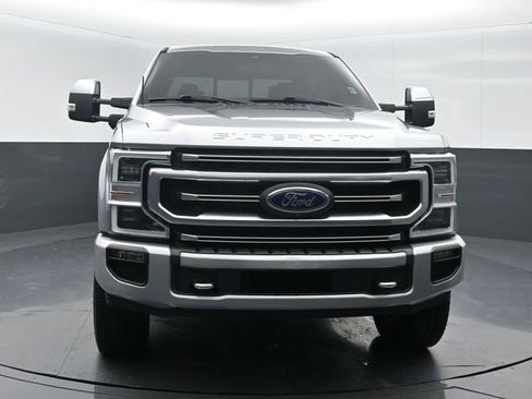 Certified 2022 Ford F350 Platinum w/ FX4 Off-Road Package image 2