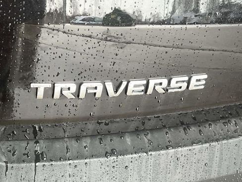 Used 2021 Chevrolet Traverse LS w/ LPO, Cargo Package FWD image 12