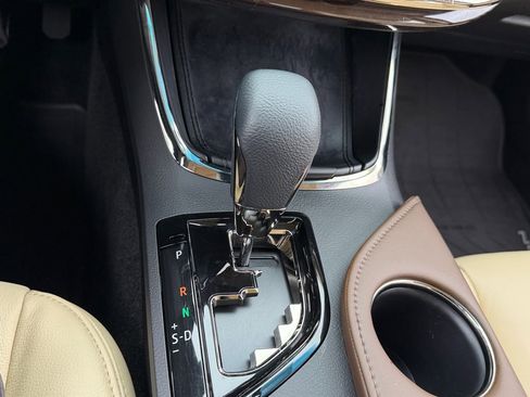 Used 2014 Toyota Avalon XLE image 22