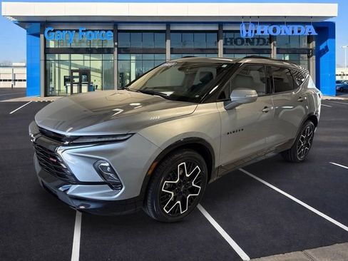 Used 2023 Chevrolet Blazer RS w/ Driver Confidence II Package AWD/4WD image 4