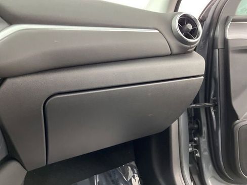 Used 2024 Chevrolet Blazer LT image 32