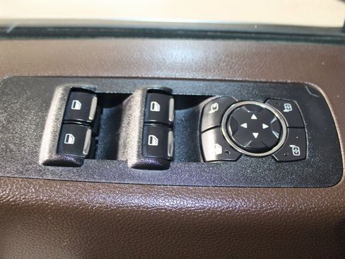 Certified 2019 Ford F150 King Ranch w/ Equipment Group 601A Luxury image 21