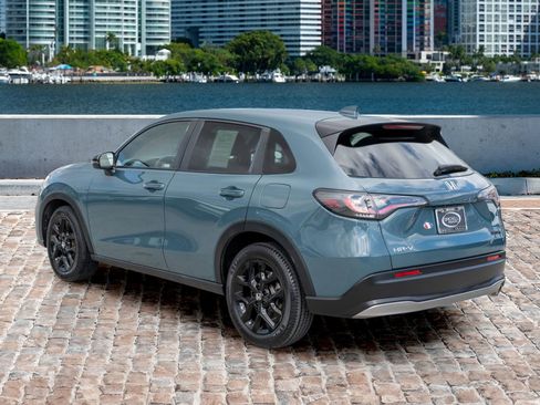 Certified 2023 Honda HR-V Sport image 7