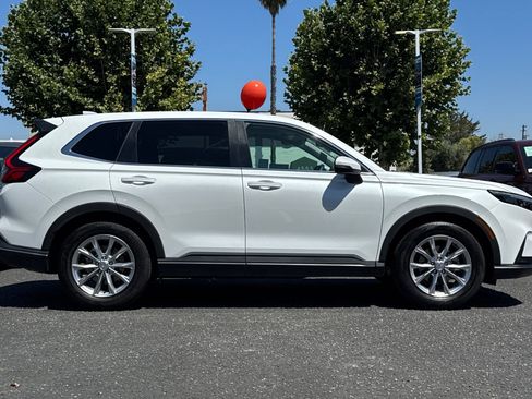 Used 2023 Honda CR-V EX-L image 7