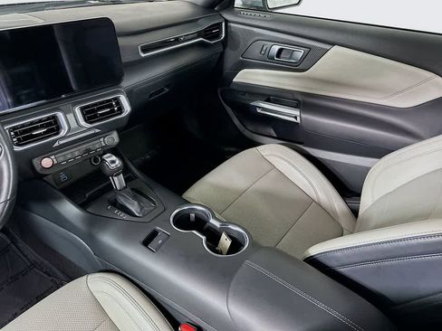 Used 2024 Ford Mustang Premium image 10