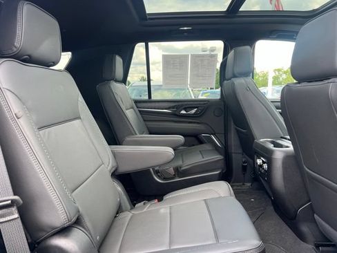 Used 2024 GMC Yukon Denali AWD/4WD image 16