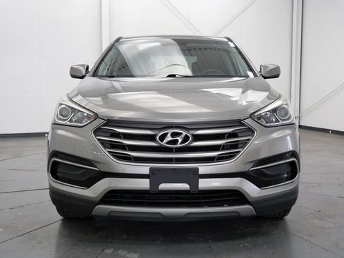 Used 2017 Hyundai Santa Fe Sport AWD/4WD image 2