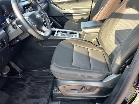 Certified 2024 Ford Explorer XLT AWD/4WD image 20