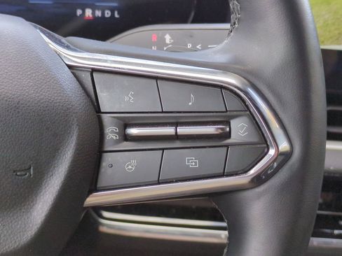 Used 2025 Chevrolet Equinox LT image 25