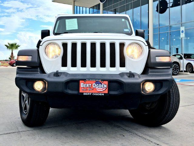 Used 2023 Jeep Wrangler Sport AWD/4WD image 2