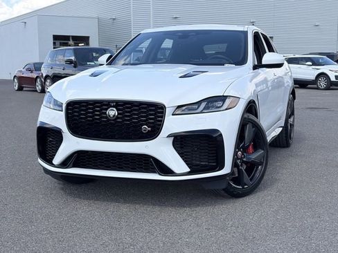 Used 2022 Jaguar F-PACE SVR AWD/4WD image 3