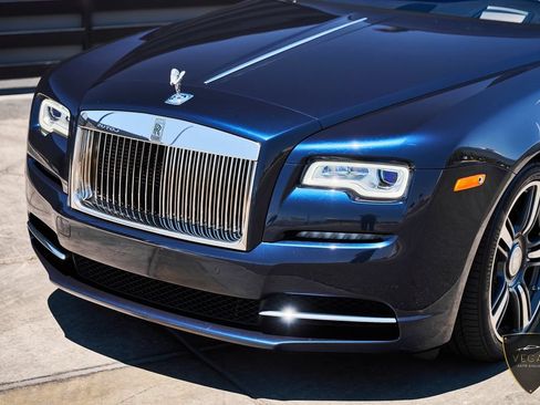 Used 2017 Rolls-Royce Wraith RWD image 7