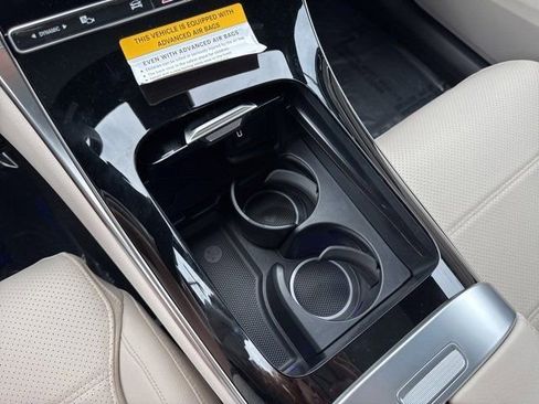 Used 2026 Mercedes-Benz GLC 300 4MATIC image 18