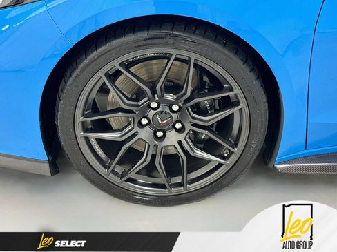 Used 2024 Chevrolet Corvette Z06 RWD image 32