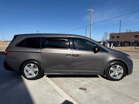 Used 2012 Honda Odyssey Touring image 8