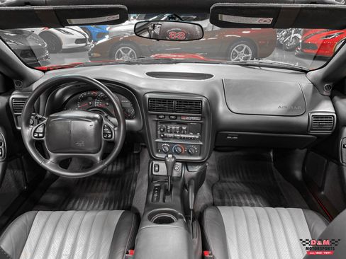 Used 2002 Chevrolet Camaro Z28 w/ SS Performance/Appearance Pkg image 12