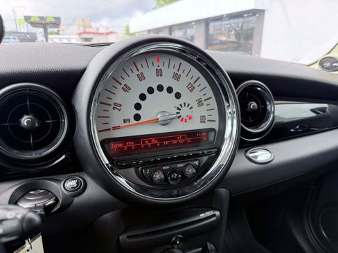 Used 2011 MINI Cooper S FWD image 17