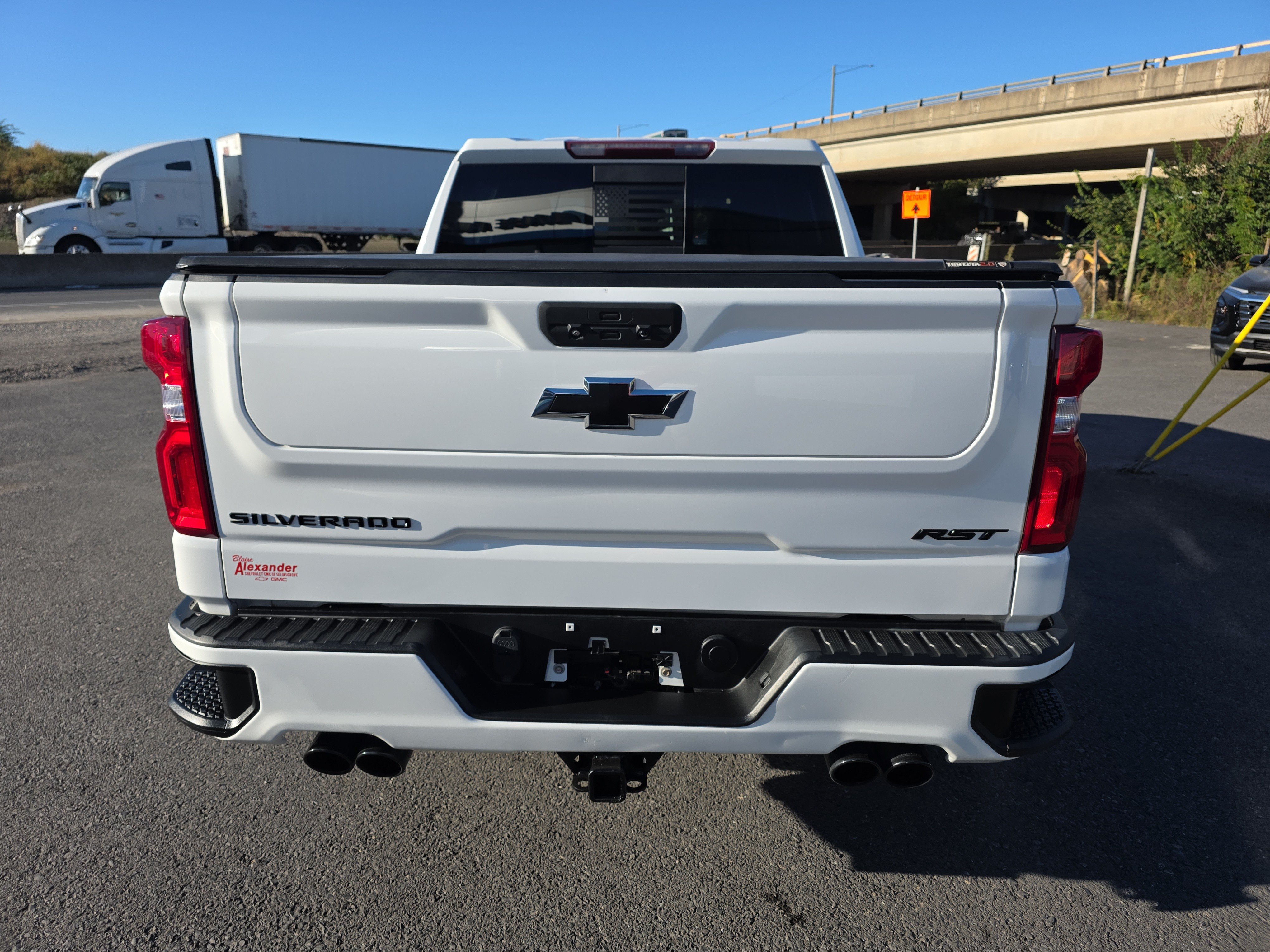 Used 2021 Chevrolet Silverado 1500 RST AWD/4WD image 4