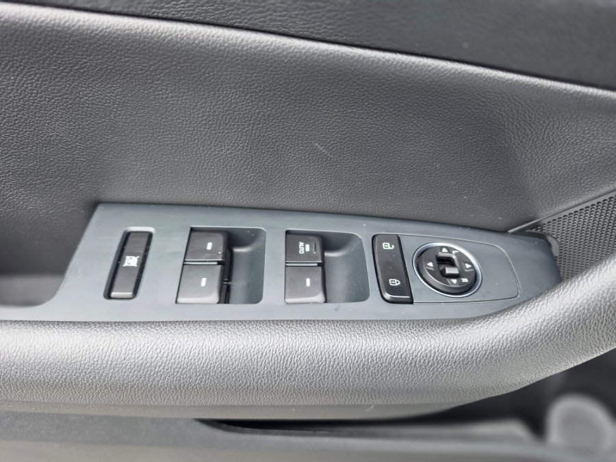 Used 2017 Hyundai Sonata Sport w/ Value Edition Package 02 FWD image 27