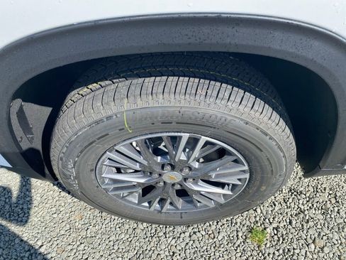 New 2026 Chevrolet Traverse LT image 28