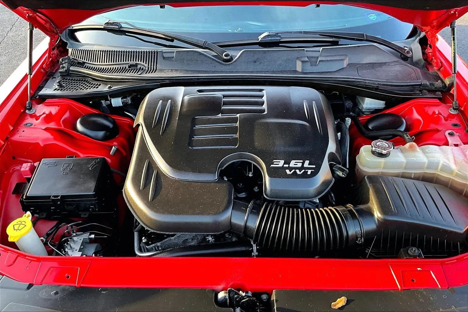 Used 2020 Dodge Challenger GT RWD image 9