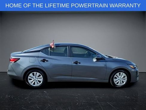 Used 2024 Nissan Sentra S FWD image 2