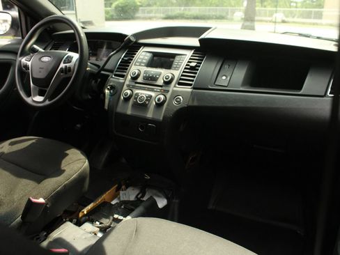 Used 2019 Ford Taurus Police Interceptor AWD image 21