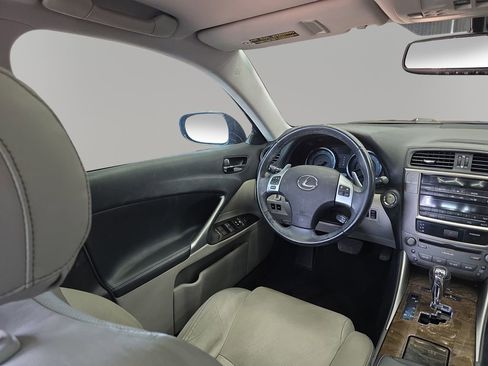 Used 2011 Lexus IS 250 w/ Premium Pkg Value Edition RWD image 18