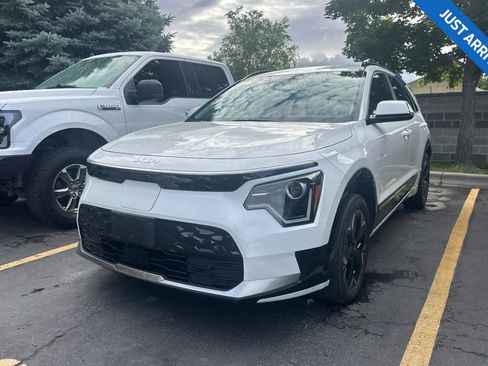 Used 2024 Kia Niro Wind FWD image 1