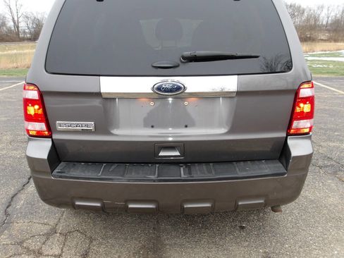 Used 2011 Ford Escape Limited image 35