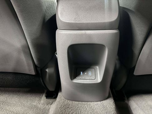 Used 2026 Hyundai Elantra SE FWD image 38