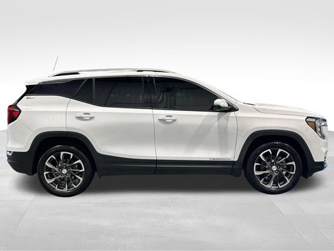 Used 2023 GMC Terrain SLT w/ Infotainment Package II AWD/4WD image 8